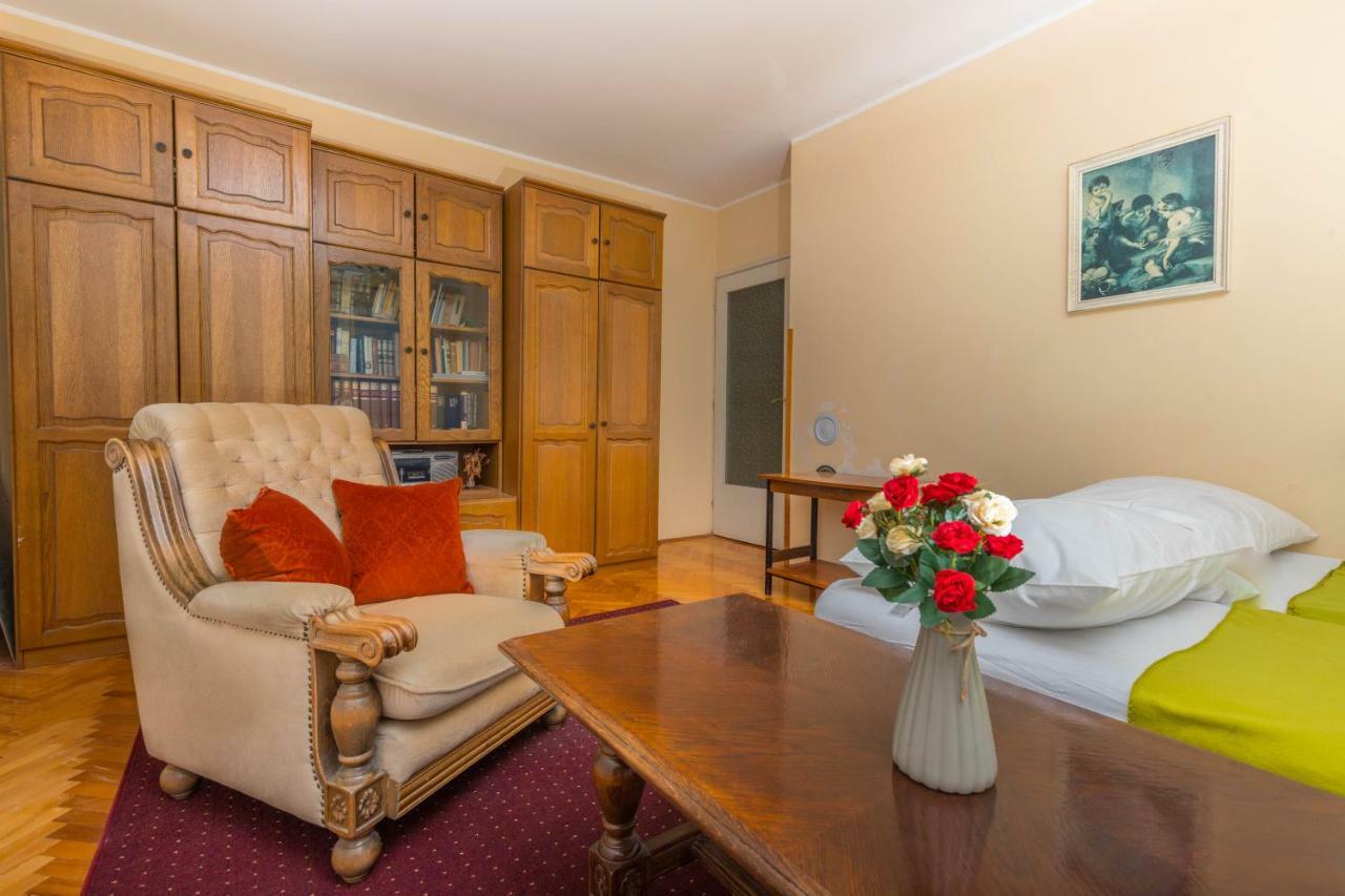 Apartment Center Crikvenica Exteriör bild