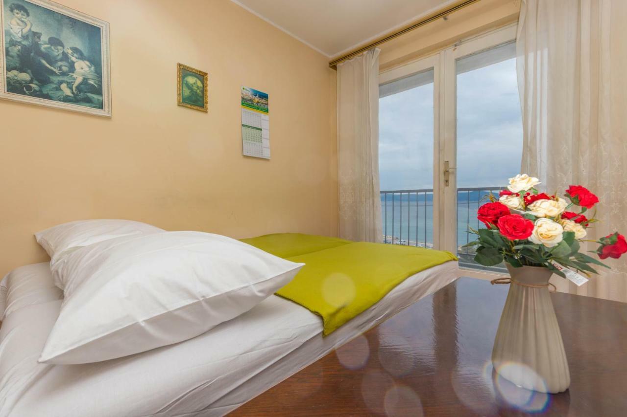 Apartment Center Crikvenica Exteriör bild